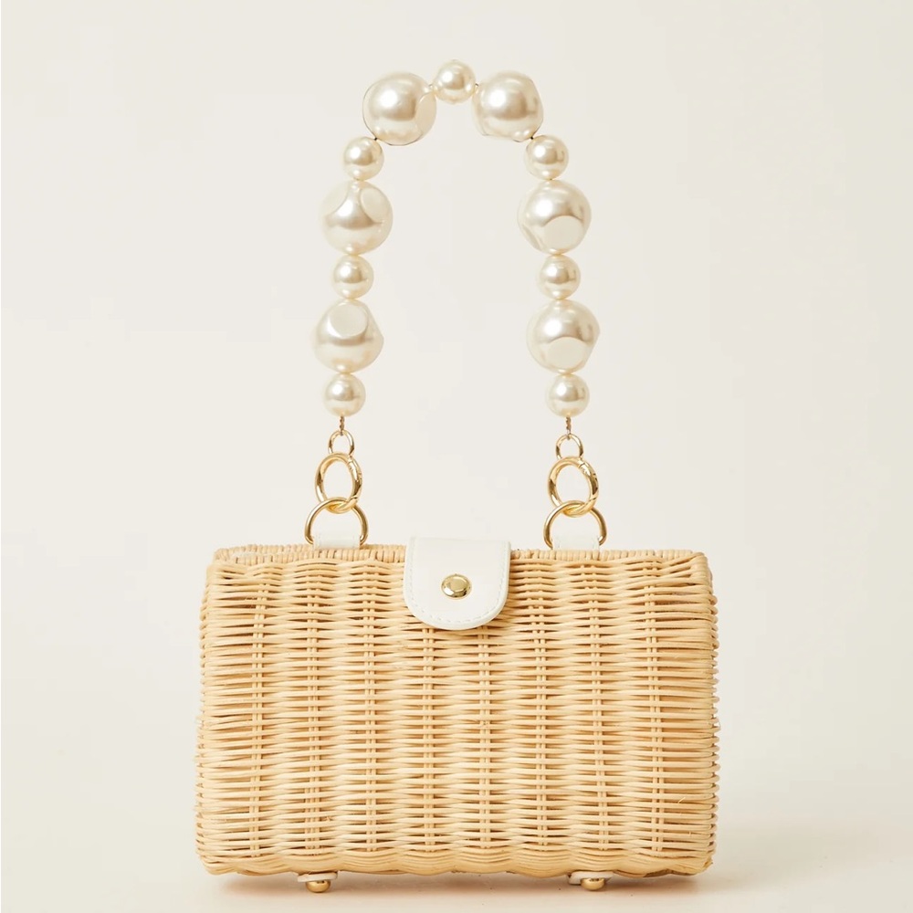 Btb rattan clutch